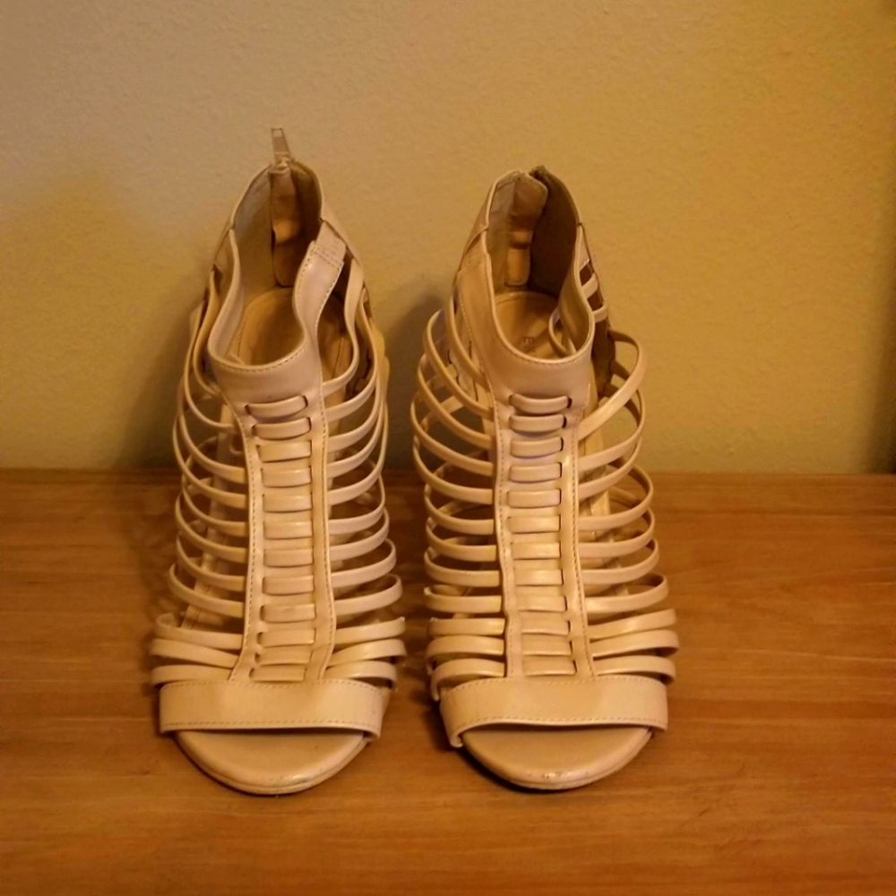 Express Caged Wedges